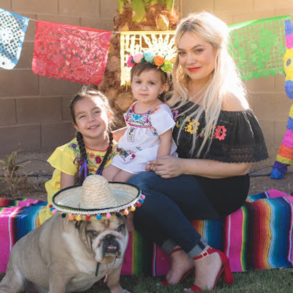 Meet your Posher, Carissa - Picture 1 of 1